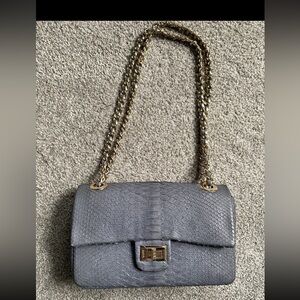 Women's Gray Snake-Texture Chain Crossbody Bag